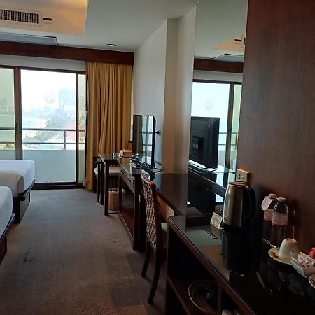 Grand Hotel Pattaya Extérieur photo