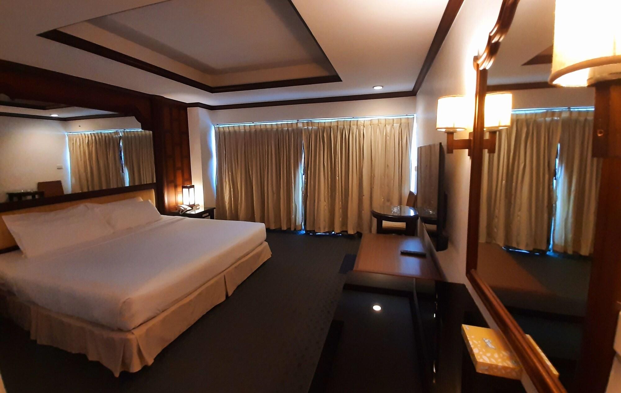 Grand Hotel Pattaya Extérieur photo