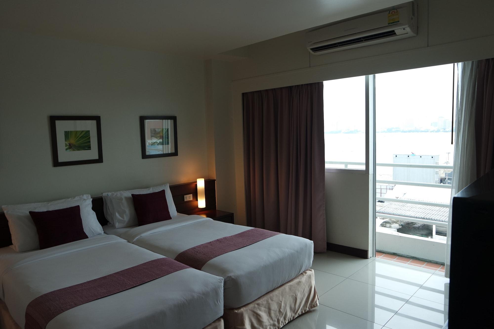 Grand Hotel Pattaya Extérieur photo