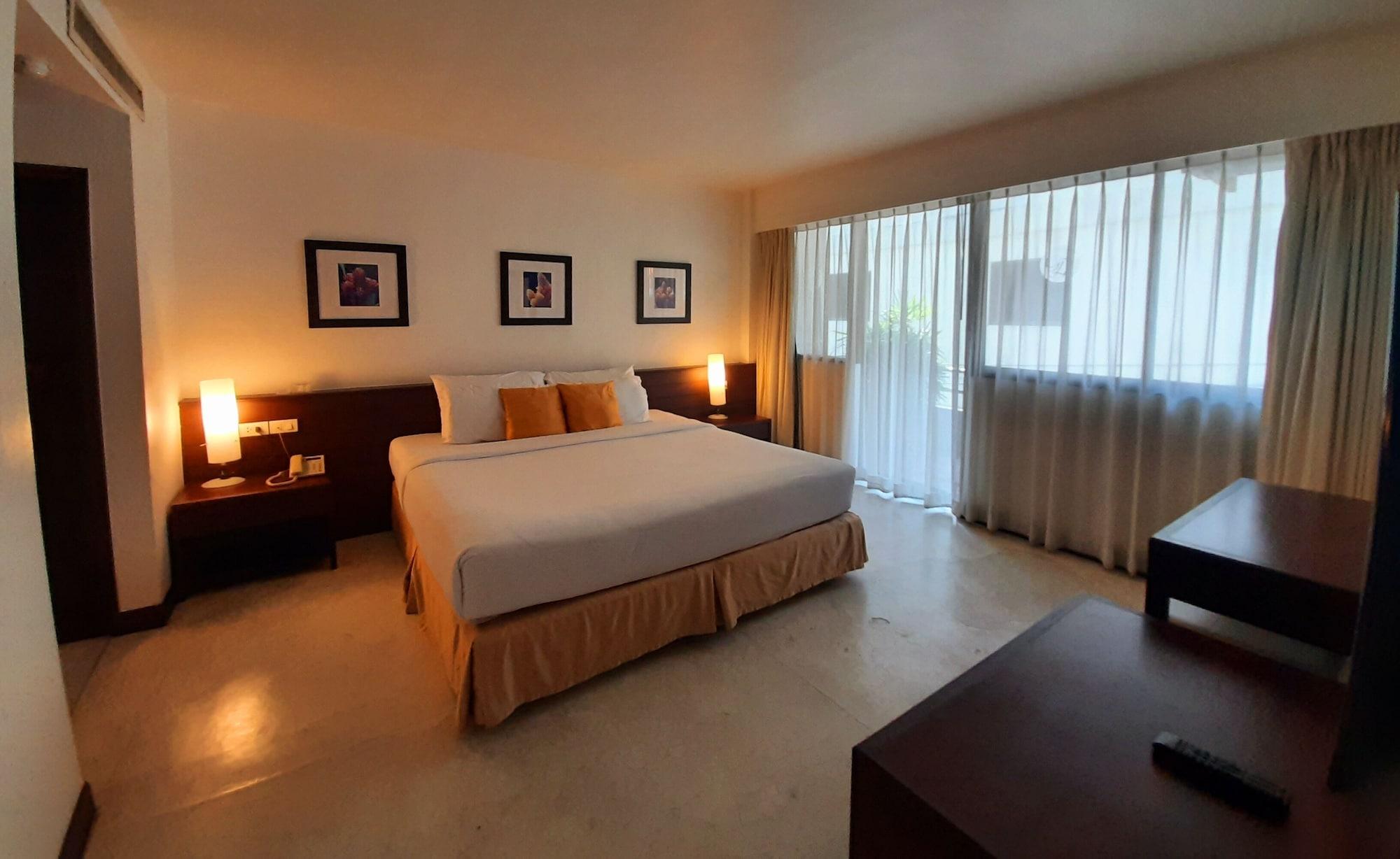 Grand Hotel Pattaya Extérieur photo