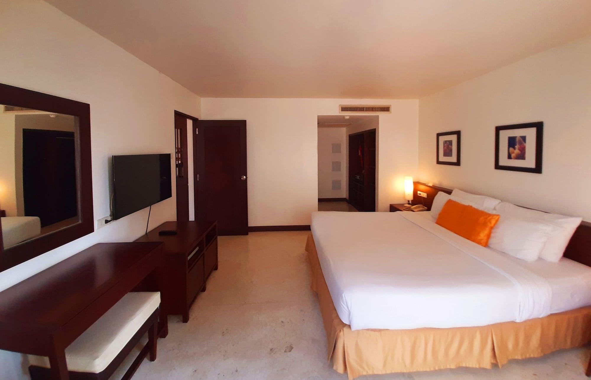 Grand Hotel Pattaya Extérieur photo