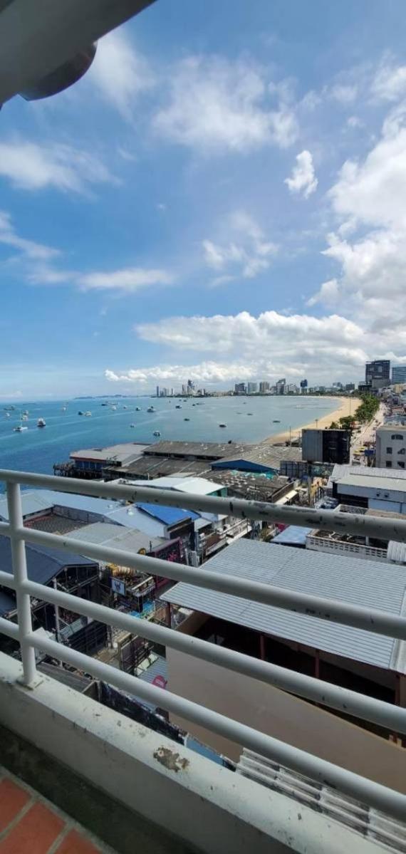 Grand Hotel Pattaya Extérieur photo