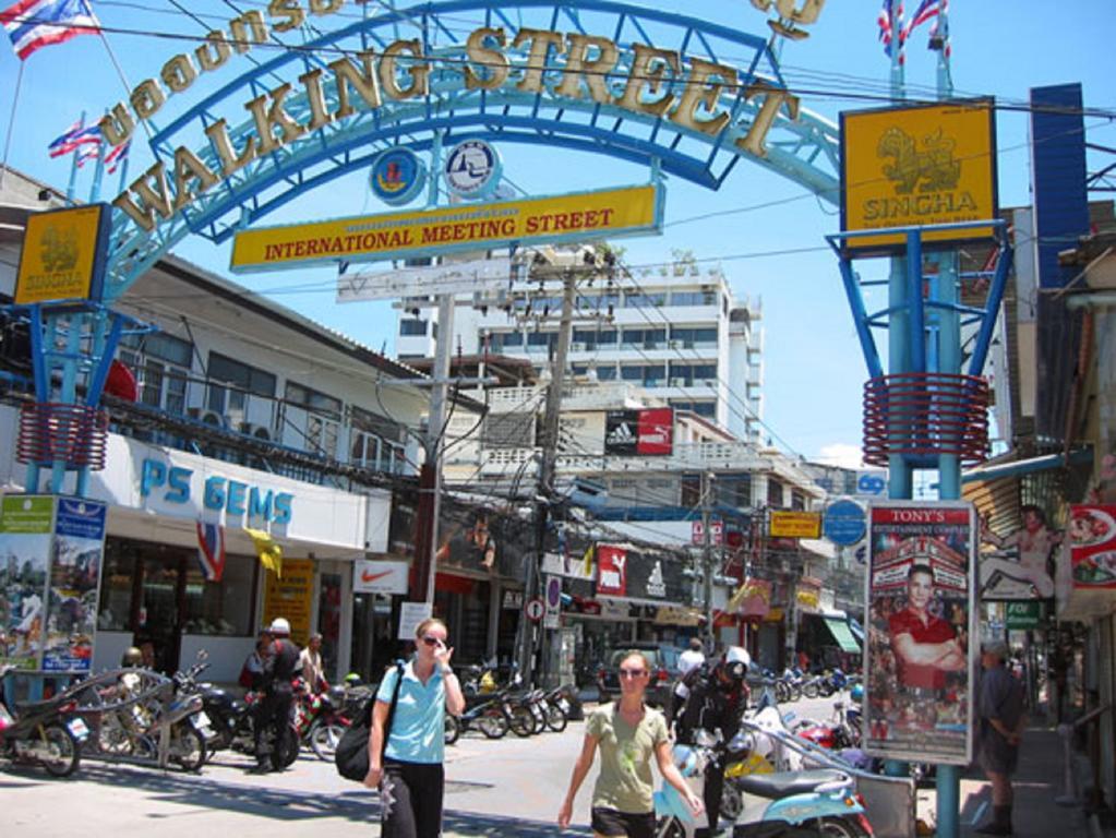 Grand Hotel Pattaya Extérieur photo