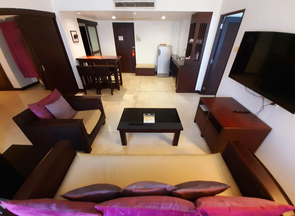 Grand Hotel Pattaya Extérieur photo