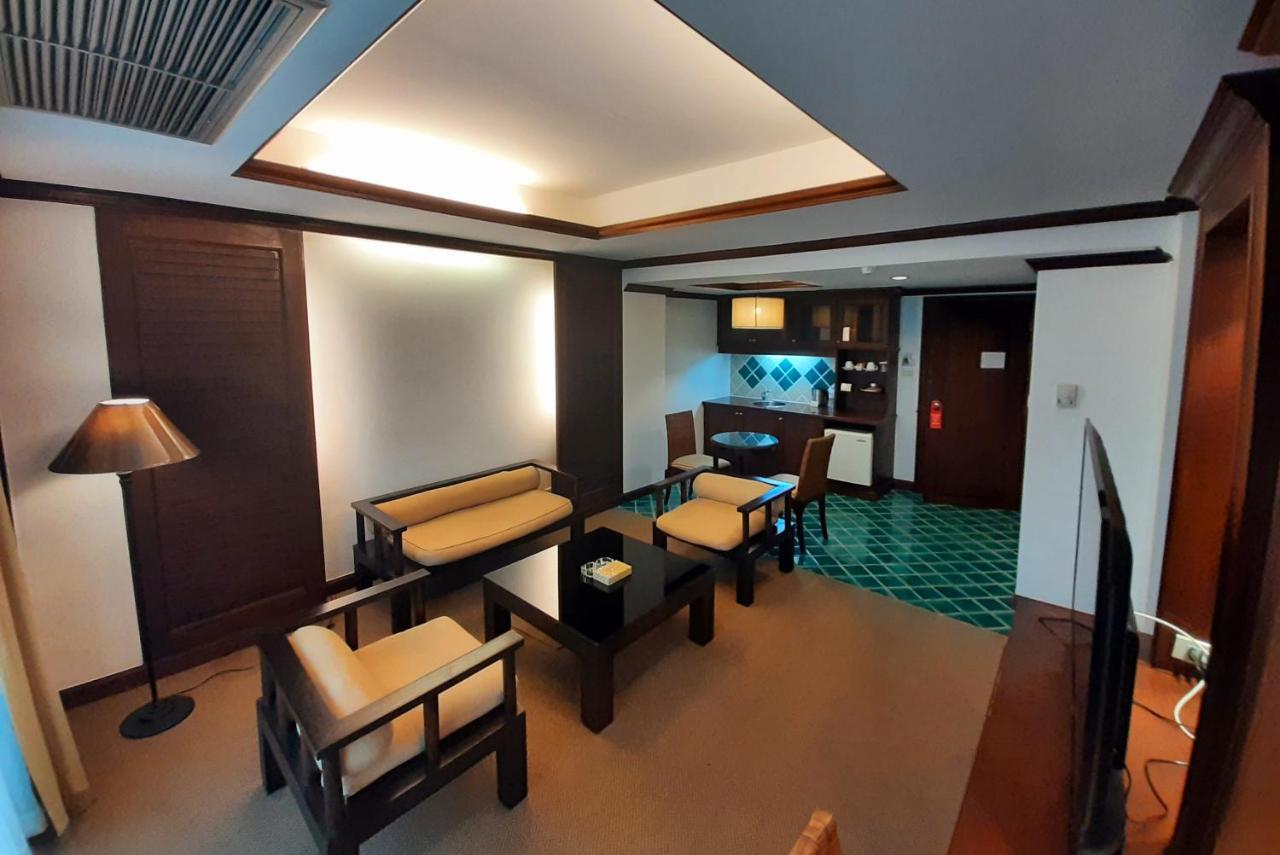 Grand Hotel Pattaya Extérieur photo