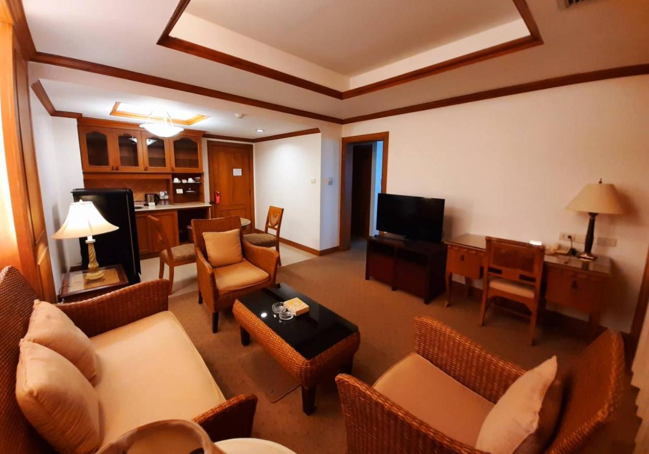 Grand Hotel Pattaya Extérieur photo