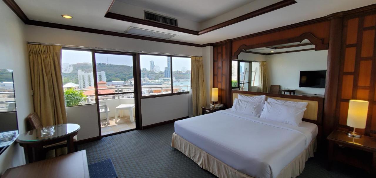 Grand Hotel Pattaya Extérieur photo
