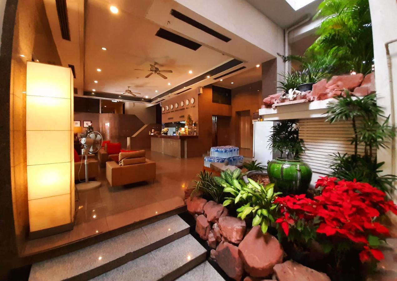 Grand Hotel Pattaya Extérieur photo