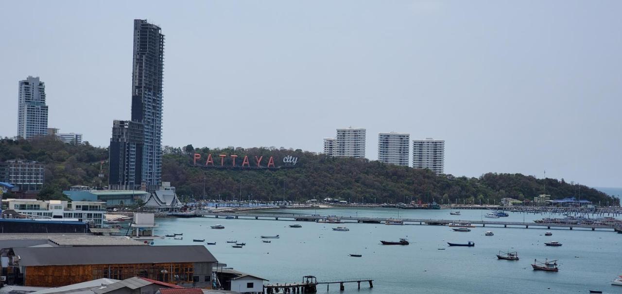Grand Hotel Pattaya Extérieur photo